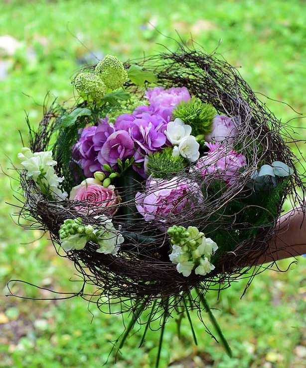 Buchet Flowers Nest